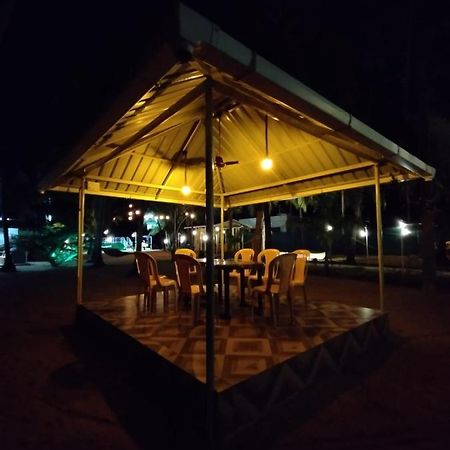 Hangout Kalyānpur المظهر الخارجي الصورة